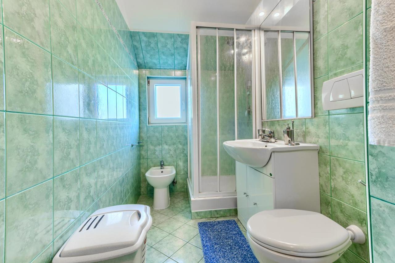 Villa Vittorio Seget Vranjica Exterior foto
